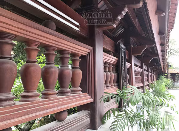 Cận cảnh ngôi nhà sàn gỗ lim trị giá 200 tỷ đồng, lớn nhất Việt Nam ảnh 6