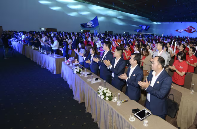 Đại tiệc tri ân "chiến binh" kinh doanh dự án Nhơn Hội New City ảnh 1 Đại tiệc tri ân "chiến binh" kinh doanh dự án Nhơn Hội New City ảnh 1