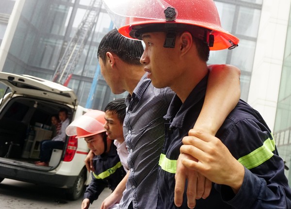 Nâng cao năng lực tác chiến chữa cháy, cứu nạn, cứu hộ ảnh 10 Nâng cao năng lực tác chiến chữa cháy, cứu nạn, cứu hộ ảnh 10
