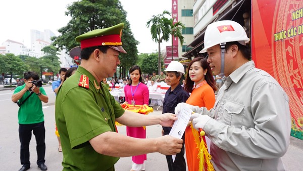Nâng cao năng lực hiệp đồng tác chiến chữa cháy ảnh 3 Nâng cao năng lực hiệp đồng tác chiến chữa cháy ảnh 3