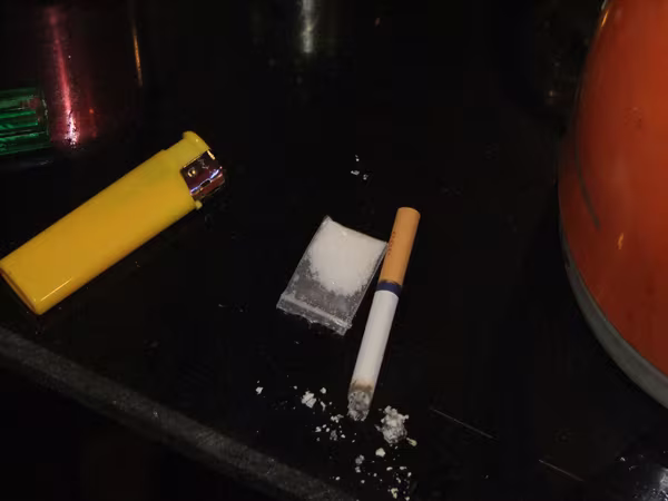 Hàng chục đôi nam, nữ điên cuồng "bay lắc" trong quán karaoke ảnh 11