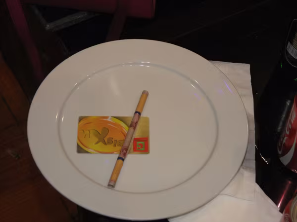 Hàng chục đôi nam, nữ điên cuồng "bay lắc" trong quán karaoke ảnh 9