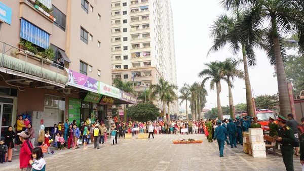 Hơn 20.000 người dân tham gia thực tập phương án chữa cháy, cứu nạn, cứu hộ ảnh 10 Hơn 20.000 người dân tham gia thực tập phương án chữa cháy, cứu nạn, cứu hộ ảnh 10