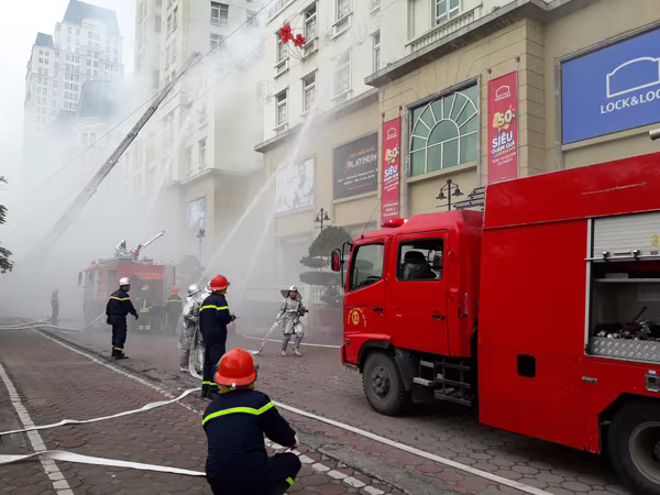 Diễn tập phòng cháy, chữa cháy, tìm kiếm cứu nạn tại tòa nhà The Garden ảnh 8