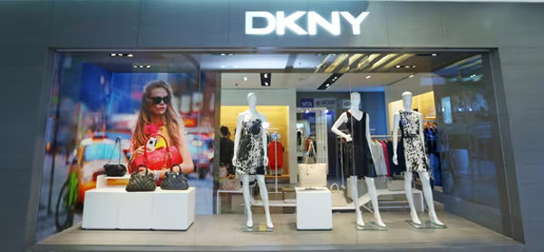 Sở hữu BCBGMAXAZRIA, DNYK, DCUK...với giá chính hãng ngay tại Việt Nam ảnh 1 Sở hữu BCBGMAXAZRIA, DNYK, DCUK...với giá chính hãng ngay tại Việt Nam ảnh 1