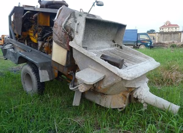 Khởi tố vụ án vụ máy bơm bê tông văng vào 2 xe khách khiến 5 người tử vong ảnh 1