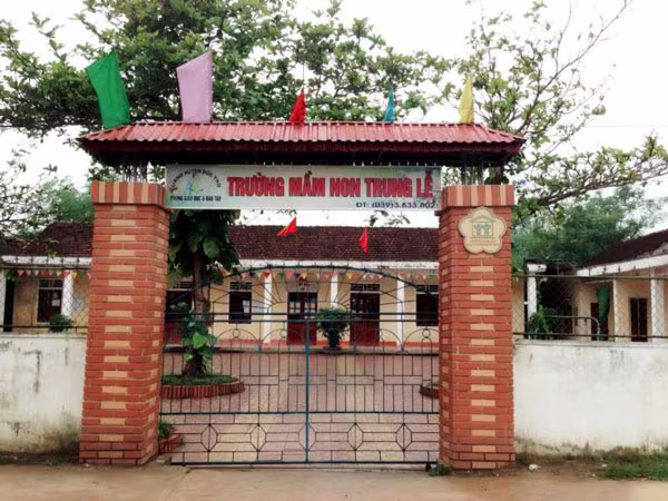 Học sinh cả trường mầm non phải nghỉ học để giáo viên đi ăn cưới ảnh 1