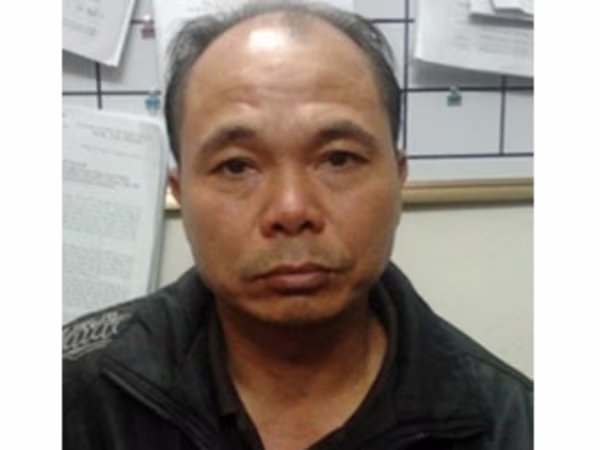 Chủ quán karaoke 18 năm trốn truy nã về hành vi giết người ảnh 1 Chủ quán karaoke 18 năm trốn truy nã về hành vi giết người ảnh 1