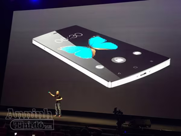 Audio 26-5-2015: Nóng chuyện ra mắt Bphone - smartphone “bom tấn” Made in Việt Nam  ảnh 1 Audio 26-5-2015: Nóng chuyện ra mắt Bphone - smartphone “bom tấn” Made in Việt Nam  ảnh 1