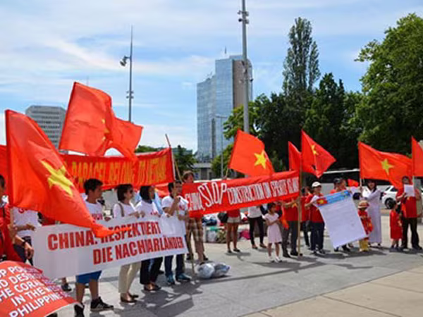 Audio 28-6-2015: Bạn bè quốc tế phản đối Trung Quốc thay đổi nguyên trạng Biển Đông ảnh 3 Audio 28-6-2015: Bạn bè quốc tế phản đối Trung Quốc thay đổi nguyên trạng Biển Đông ảnh 3