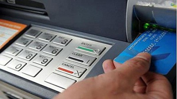 Gia tăng tội phạm ngoại rút tiền bằng thẻ ATM giả ảnh 2 Gia tăng tội phạm ngoại rút tiền bằng thẻ ATM giả ảnh 2
