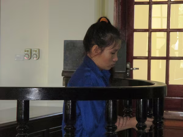 Người vợ bỏ thuốc chuột vào thức ăn đầu độc chồng lĩnh án ảnh 1 Người vợ bỏ thuốc chuột vào thức ăn đầu độc chồng lĩnh án ảnh 1