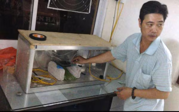 Tóm gọn "cò" làm giả giấy khám sức khỏe tại Bệnh viện GTVT Trung ương ảnh 2 Tóm gọn "cò" làm giả giấy khám sức khỏe tại Bệnh viện GTVT Trung ương ảnh 2