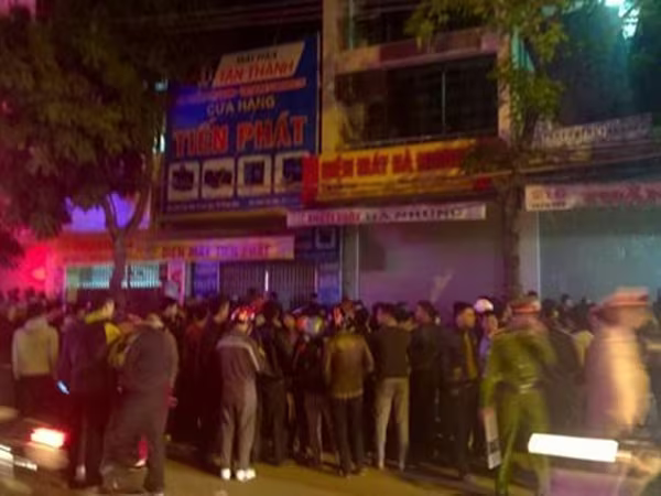 Audio ngày 3-11-2015: Kết quả điều tra vụ gia đình 4 người chết ở Thanh Hóa ảnh 1 Audio ngày 3-11-2015: Kết quả điều tra vụ gia đình 4 người chết ở Thanh Hóa ảnh 1