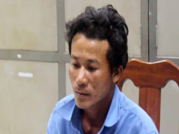 Audio 15-12-2015: Đến nhà em họ chơi, bất ngờ bị đâm chết ảnh 1 Audio 15-12-2015: Đến nhà em họ chơi, bất ngờ bị đâm chết ảnh 1