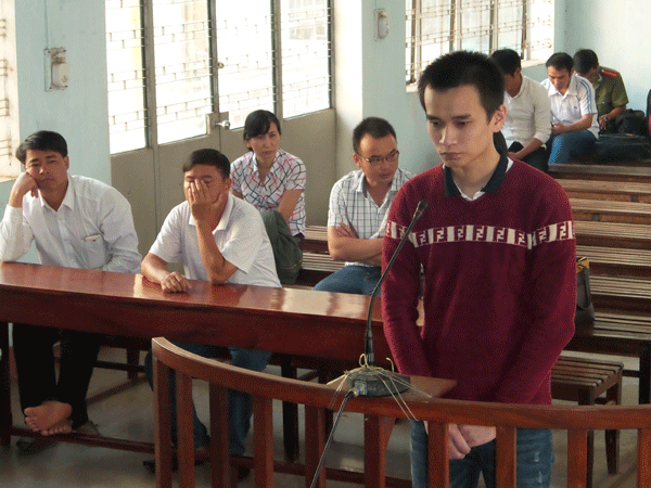 Audio 15-3-2016: Nữ sinh lớp 10 bị cưa chân vì bệnh viện tắc trách ảnh 1 Audio 15-3-2016: Nữ sinh lớp 10 bị cưa chân vì bệnh viện tắc trách ảnh 1