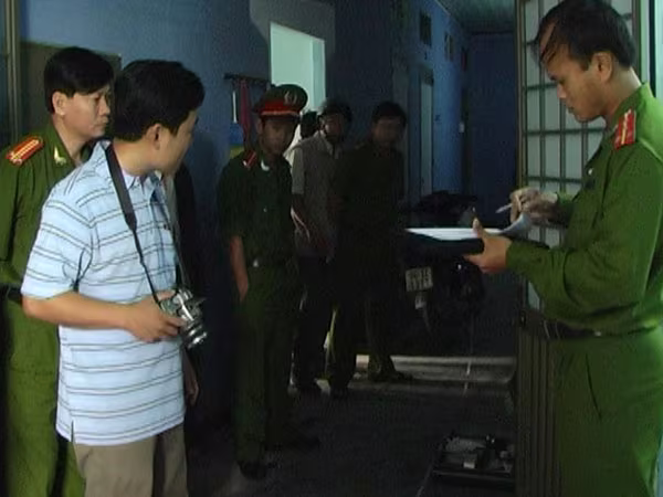 84 giờ truy lùng hung thủ giết "gái mại dâm" ảnh 2 84 giờ truy lùng hung thủ giết "gái mại dâm" ảnh 2