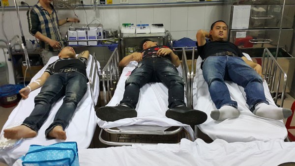 Tai nạn liên hoàn giữa 3 xe ô tô, 11 người nhập viện ảnh 3 Tai nạn liên hoàn giữa 3 xe ô tô, 11 người nhập viện ảnh 3
