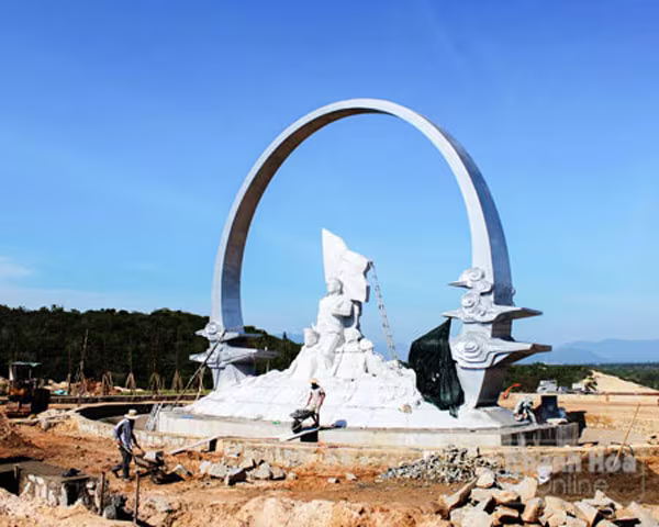 Khúc tráng ca từ những bàn tay bình dị ảnh 1