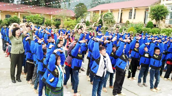 Sẻ chia hơi ấm từ trái tim ảnh 12 Sẻ chia hơi ấm từ trái tim ảnh 12