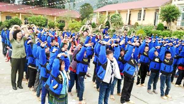 Sẻ chia hơi ấm từ trái tim ảnh 12 Sẻ chia hơi ấm từ trái tim ảnh 12