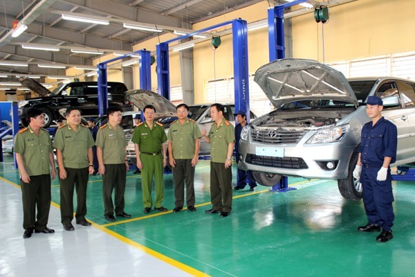 Khánh thành Trung tâm sửa chữa, bảo dưỡng ô tô, xe máy thuộc CATP. Hà Nội ảnh 5 Khánh thành Trung tâm sửa chữa, bảo dưỡng ô tô, xe máy thuộc CATP. Hà Nội ảnh 5
