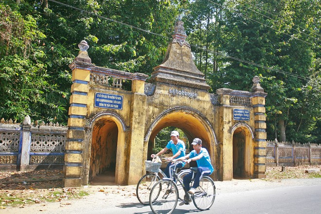 Chùa Hang trong lòng thành phố ảnh 1 Chùa Hang trong lòng thành phố ảnh 1