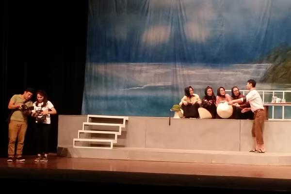 "Bão của hoàng hôn" - Ngợi ca phẩm chất tốt đẹp của người chiến sỹ CAND ảnh 6 "Bão của hoàng hôn" - Ngợi ca phẩm chất tốt đẹp của người chiến sỹ CAND ảnh 6