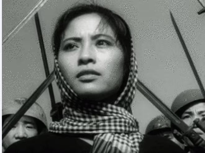 Tên tuổi của nghệ sỹ Lê Vân gắn liền với bộ phim "Nổi gió" do NSND Huy Thành đạo diễn Tên tuổi của nghệ sỹ Lê Vân gắn liền với bộ phim "Nổi gió" do NSND Huy Thành đạo diễn