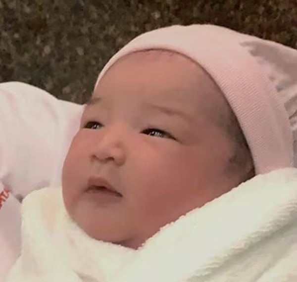 Nghệ sỹ cải lương Kim Tử Long hạnh phúc đón cháu ngoại đầu tiên ảnh 1 Nghệ sỹ cải lương Kim Tử Long hạnh phúc đón cháu ngoại đầu tiên ảnh 1