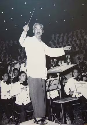 200 hiện vật trưng bày chuyên đề "Hồ Chí Minh - Chân dung một con người" ảnh 1 200 hiện vật trưng bày chuyên đề "Hồ Chí Minh - Chân dung một con người" ảnh 1