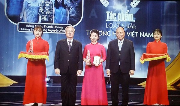 Lễ trao Giải Báo chí Quốc gia lần thứ XIII-năm 2018 ảnh 2 Lễ trao Giải Báo chí Quốc gia lần thứ XIII-năm 2018 ảnh 2