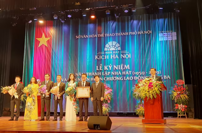 Nhà hát Kịch Hà Nội tròn 60 tuổi ảnh 1