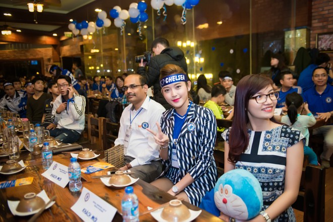 Đằng sau chuyện bức tượng Mourinho được đấu giá sốc ở Việt Nam ảnh 3 Đằng sau chuyện bức tượng Mourinho được đấu giá sốc ở Việt Nam ảnh 3