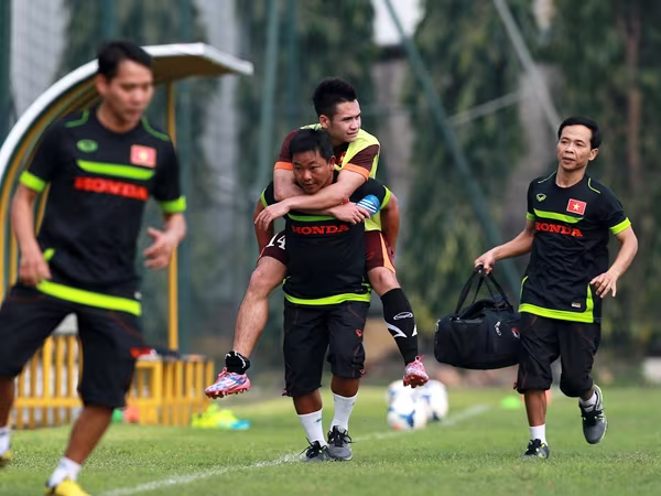 Chấn thương hoành hành ở ĐT U23, bác sĩ bị sa thải ảnh 1