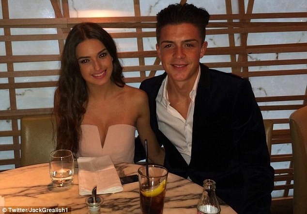 Ngây ngất với vẻ đẹp nàng WAGs mới của Premier League ảnh 2 Ngây ngất với vẻ đẹp nàng WAGs mới của Premier League ảnh 2