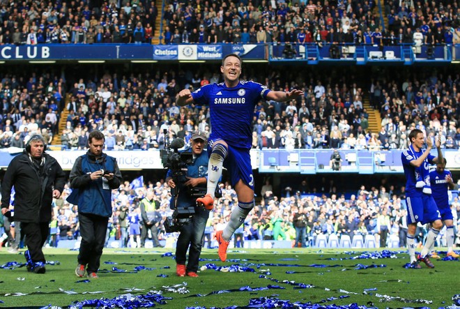 Chelsea tưng bừng "quậy phá", ăn mừng chức vô địch ảnh 2 Chelsea tưng bừng "quậy phá", ăn mừng chức vô địch ảnh 2