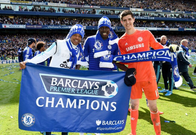 Chelsea tưng bừng "quậy phá", ăn mừng chức vô địch ảnh 6 Chelsea tưng bừng "quậy phá", ăn mừng chức vô địch ảnh 6