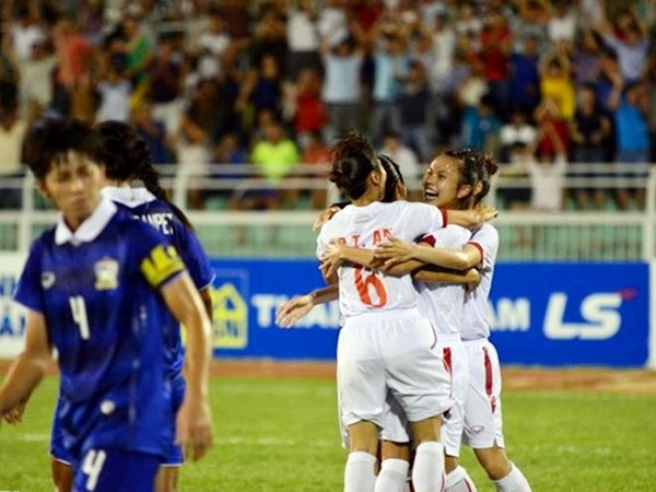 AFF Cup nữ 2015: Thua Thái Lan, Việt Nam tan mộng vô địch trên sân nhà ảnh 2 AFF Cup nữ 2015: Thua Thái Lan, Việt Nam tan mộng vô địch trên sân nhà ảnh 2