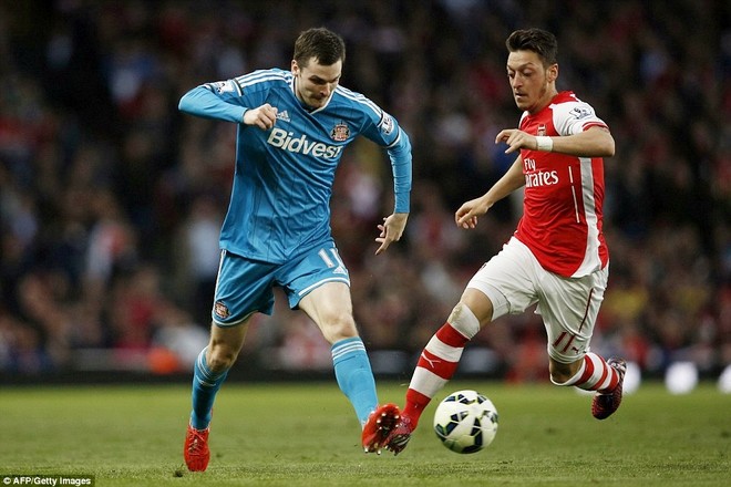 Arsenal xây chắc vị trí thứ 3, Sunderland trụ hạng thành công ảnh 1 Arsenal xây chắc vị trí thứ 3, Sunderland trụ hạng thành công ảnh 1
