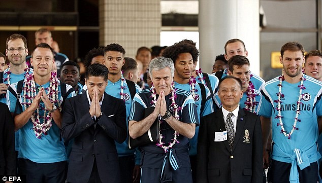 Cầu thủ Chelsea bị cấm lai vãng tới “phố đèn đỏ” ở Bangkok ảnh 1 Cầu thủ Chelsea bị cấm lai vãng tới “phố đèn đỏ” ở Bangkok ảnh 1
