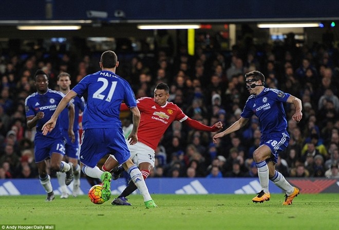 Chelsea và M.U chia điểm sau trận thư hùng ảnh 3 Chelsea và M.U chia điểm sau trận thư hùng ảnh 3