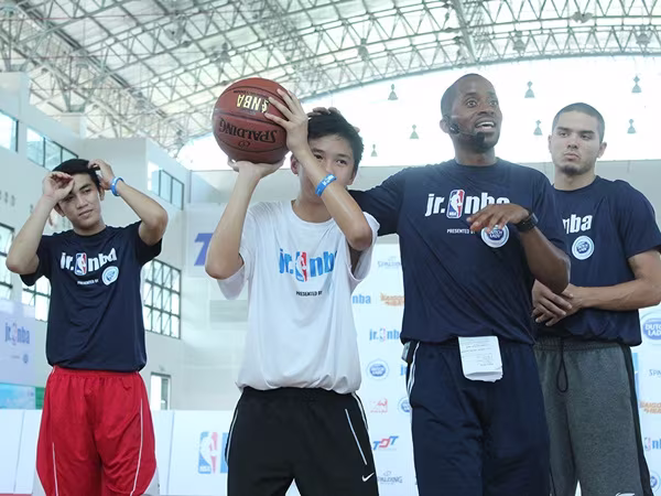 Giải bóng rổ nhà nghề Mỹ NBA giúp Việt Nam tìm kiếm tài năng ảnh 1 Giải bóng rổ nhà nghề Mỹ NBA giúp Việt Nam tìm kiếm tài năng ảnh 1