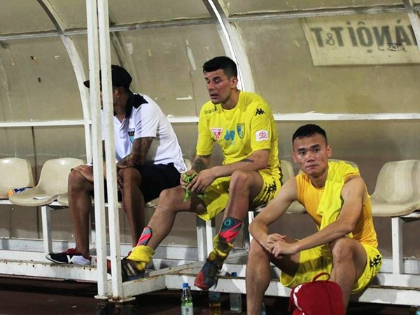 Cơn "đại khủng hoảng" của Hà Nội T&T ảnh 2 Cơn "đại khủng hoảng" của Hà Nội T&T ảnh 2