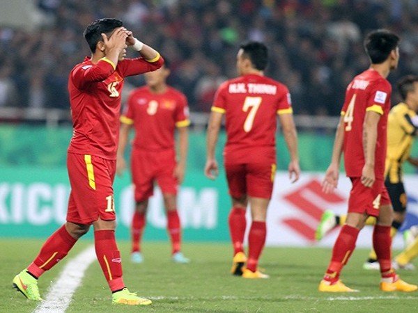 Mảng tối bóng đá Việt 2014: Từ nghi vấn đến án tù ảnh 4 Mảng tối bóng đá Việt 2014: Từ nghi vấn đến án tù ảnh 4