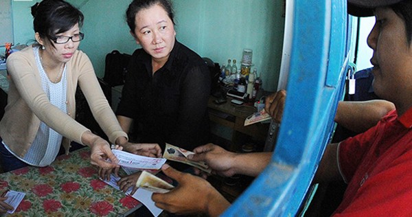 Sân Long An trả tiền cho khán giả có vé nhưng không được vào sân ảnh 1 Sân Long An trả tiền cho khán giả có vé nhưng không được vào sân ảnh 1