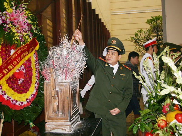 Dâng hương tưởng nhớ các anh hùng liệt sỹ CATP Hà Nội ảnh 2 Dâng hương tưởng nhớ các anh hùng liệt sỹ CATP Hà Nội ảnh 2