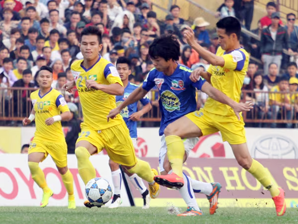 HLV Graechen: "Công Phượng chơi không tồi nhưng SLNA đá quá tốt!" ảnh 1 HLV Graechen: "Công Phượng chơi không tồi nhưng SLNA đá quá tốt!" ảnh 1