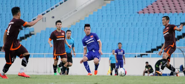 ĐTQG 3-0 U23: Công Phượng “im tiếng”, Công Vinh lập cú đúp ảnh 8 ĐTQG 3-0 U23: Công Phượng “im tiếng”, Công Vinh lập cú đúp ảnh 8
