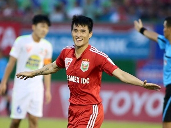 Công Vinh lập công giúp Bình Dương vô địch lượt đi V-League 2015 ảnh 1 Công Vinh lập công giúp Bình Dương vô địch lượt đi V-League 2015 ảnh 1